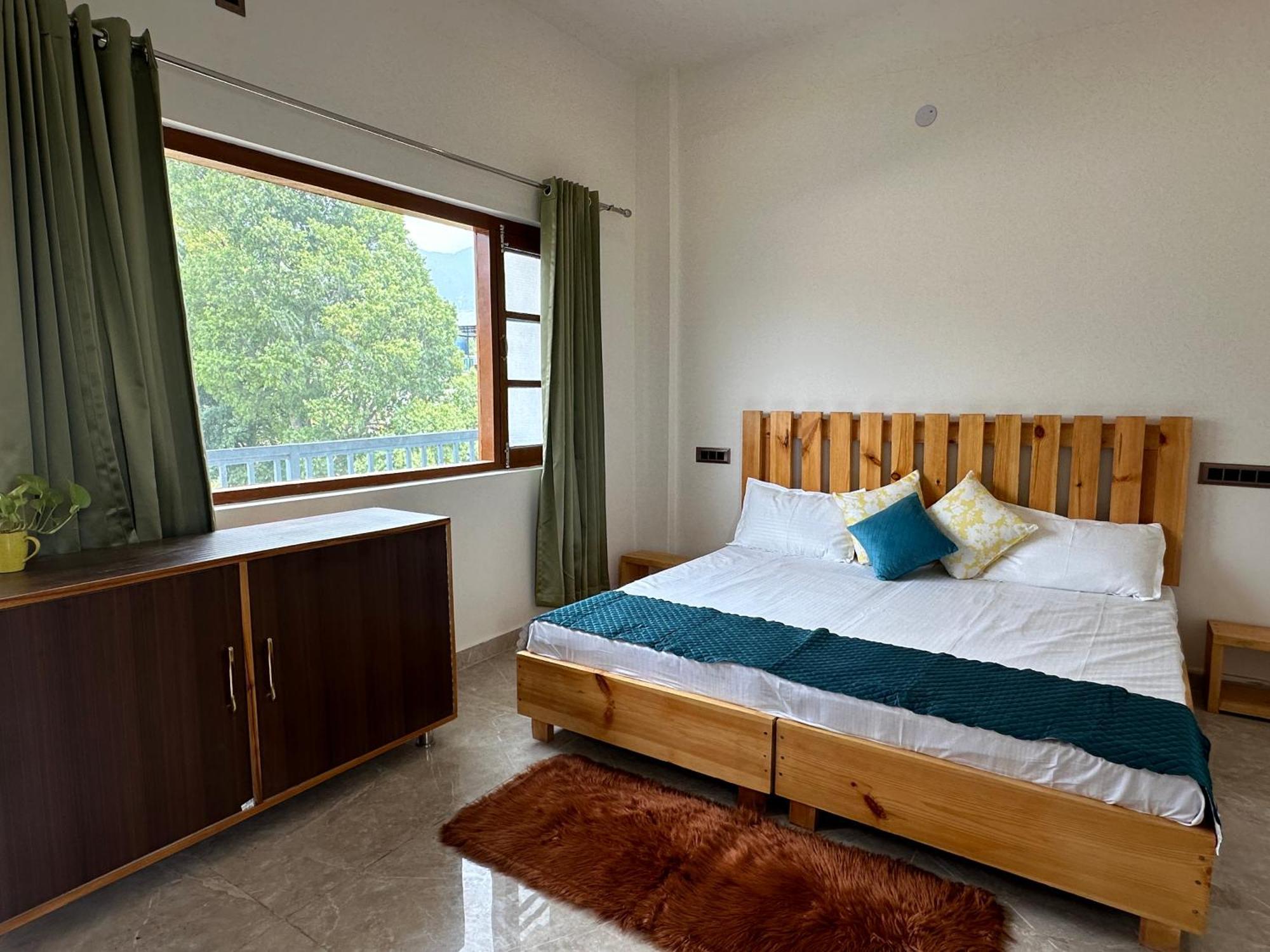 La Atharva Residency By Sunchasers Bir  Ngoại thất bức ảnh